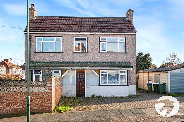 4 Bedroom Detached House For Sale In Danson Crescent, Welling, Kent, DA16