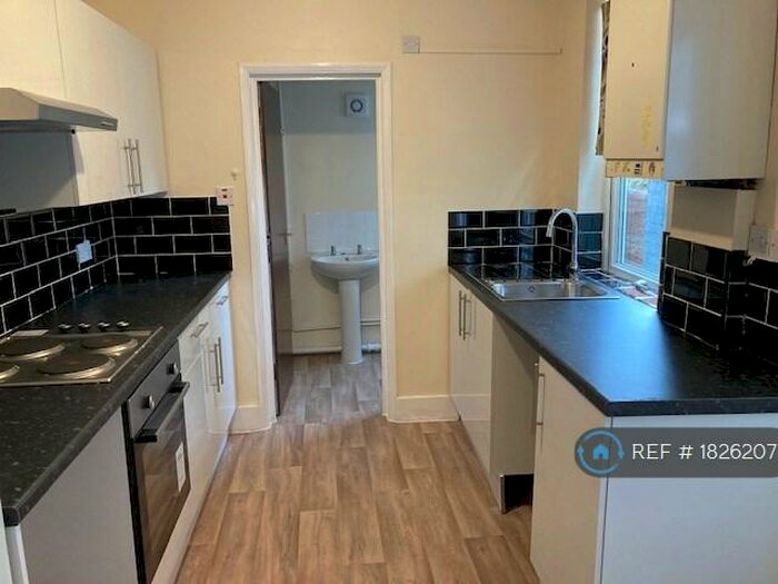 1 Bedroom Flat To Rent In Prince Of Wales Avenue, Reading, RG30