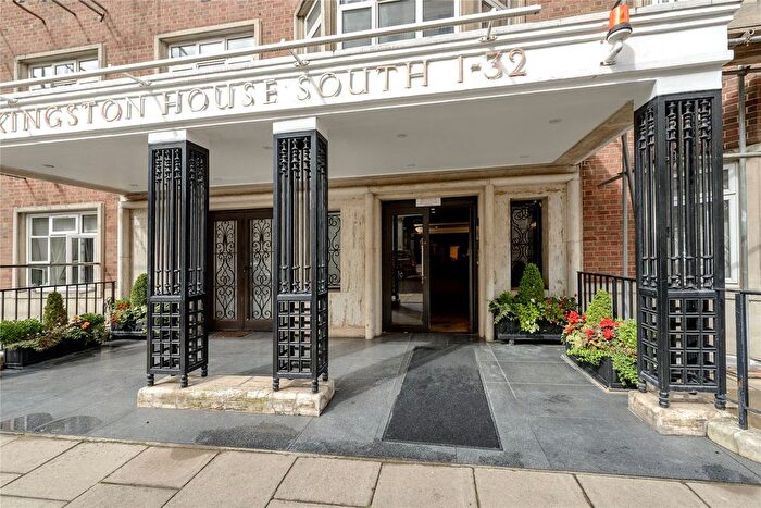 4 Bedroom Flat For Sale In Ennismore Gardens, London, SW7