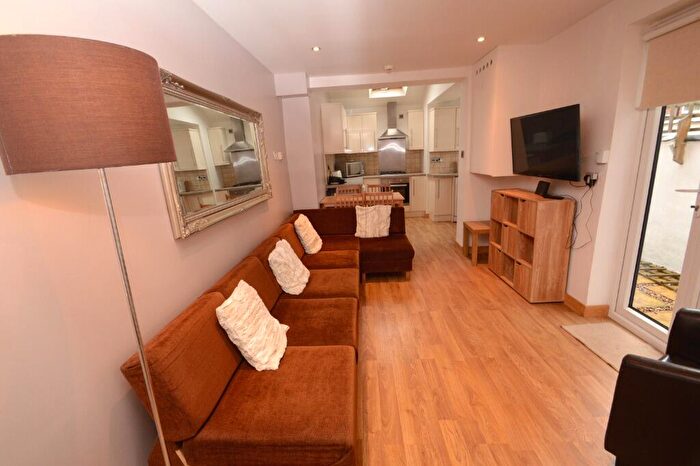 6 Bedroom Detached House To Rent In Brailsford Road, Fallowfield, Manchester, M14