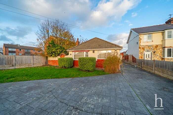 2 Bedroom Detached Bungalow For Sale In Sandbrook Lane, Wirral, CH46