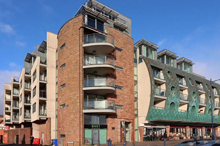 2 Bedroom Apartment For Sale In Esplanade House Esplanade, Porthcawl, Mid Glamorgan, CF36