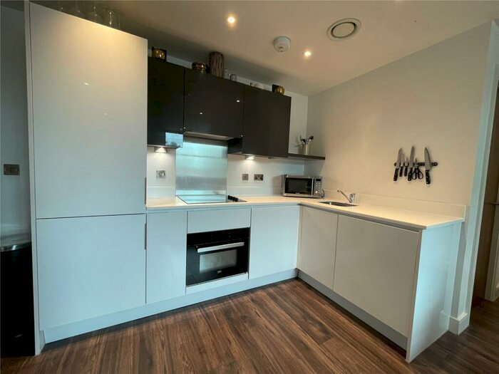 2 Bedroom Apartment To Rent In New Eton House, Bath Road, Slough, Berkshire, SL1