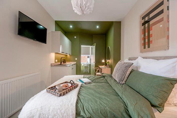 Studio To Rent In Room, Tamworth Road, NG10