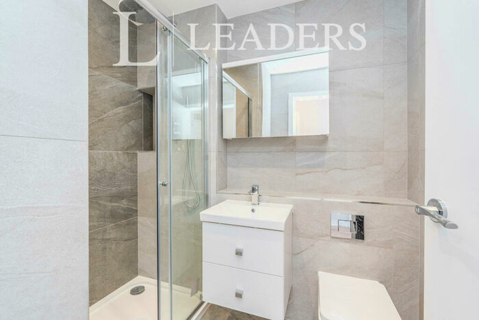 1 Bedroom Apartment To Rent In Compass Point, Southampton, SO16