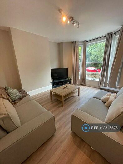 8 Bedroom Semi-Detached House To Rent In Beaufort Road, Sheffield, S10