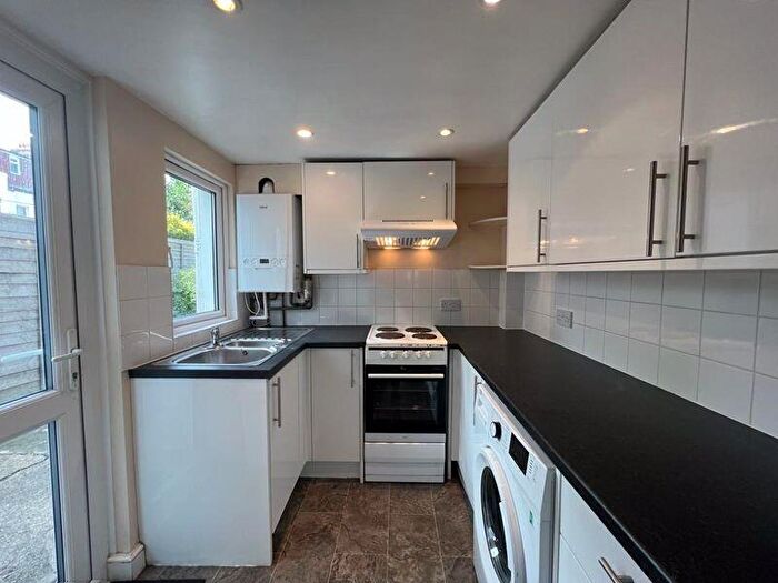 1 Bedroom Terraced House To Rent In Melbourne Street, Brighton, BN2