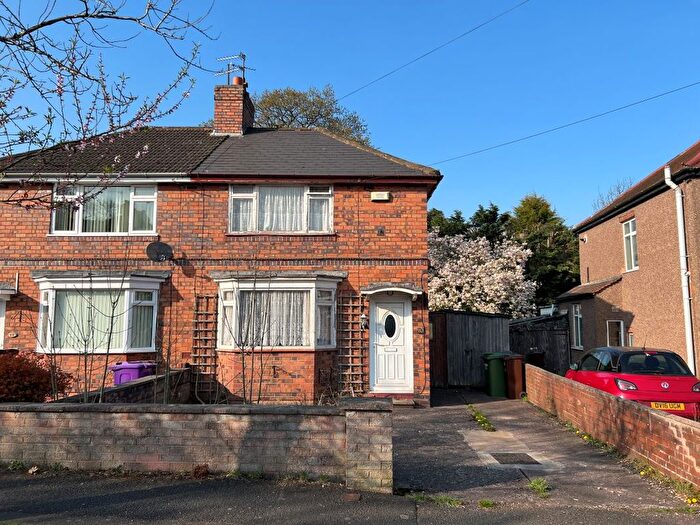 2 Bedroom Semi-Detached House For Sale In Warstones Crescent, Wolverhampton, WV4