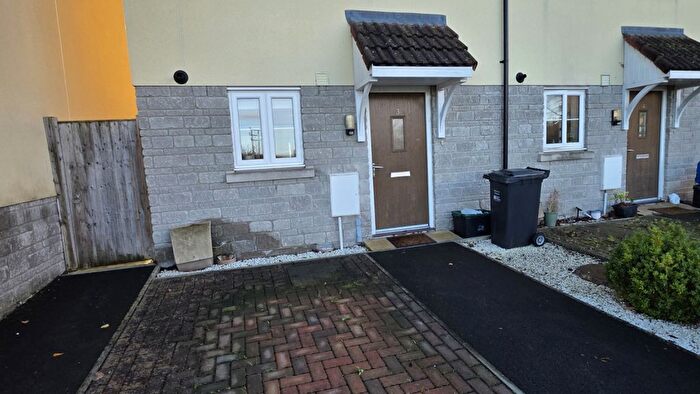 2 Bedroom Semi Detached House For Sale In Poppy Close, BA16