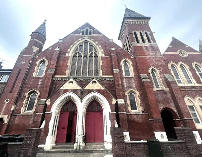 4 Bedroom Maisonette To Rent In Ceylon Place, Eastbourne, BN21