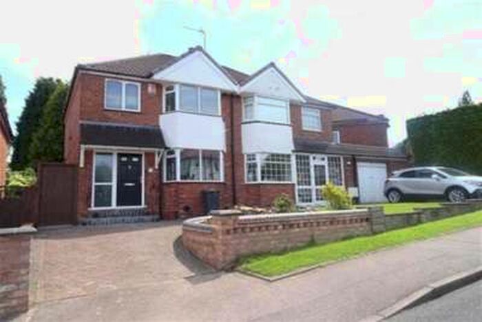 3 Bedroom House To Rent In White Farm Road, Sutton Coldfield. B74