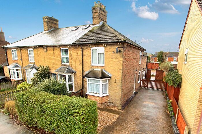 2 Bedroom End Terrace House For Sale In St. Neots Road, Sandy, SG19