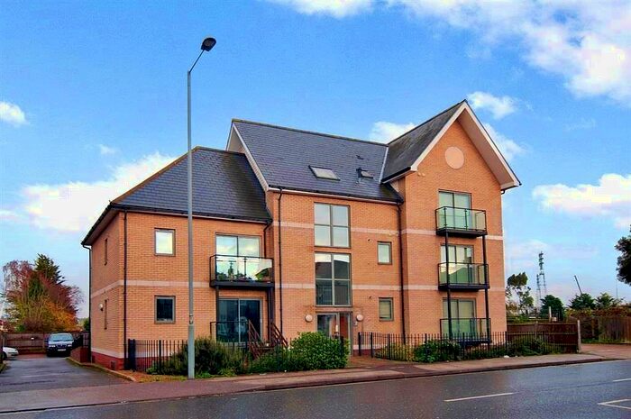 2 Bedroom Apartment To Rent In Wherstead Road, Ipswich, IP2