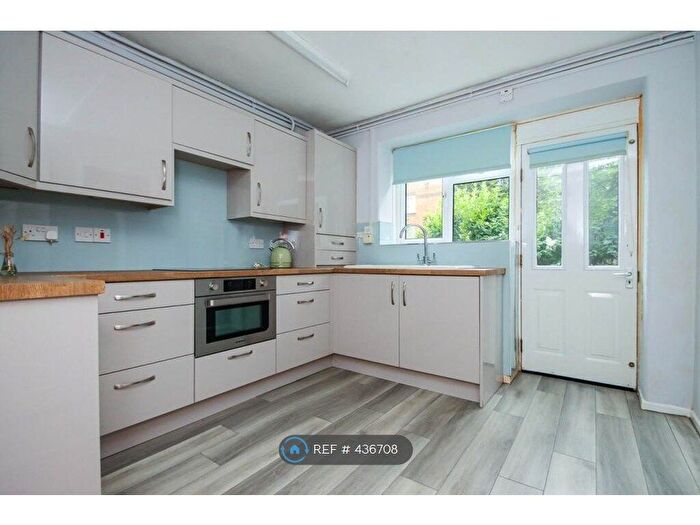 1 Bedroom Flat To Rent In Stretford, Manchester, M32