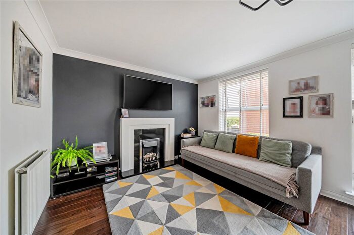 4 Bedroom Town House For Sale In Glebe Court, Rothwell, Leeds, West Yorkshire, LS26