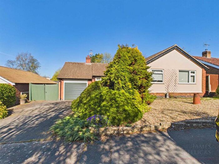 3 Bedroom Bungalow For Sale In High Acres, Billesdon, Leicester, LE7