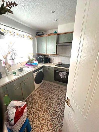 1 Bedroom Flat To Rent In Aaron Hill Road, London, E6