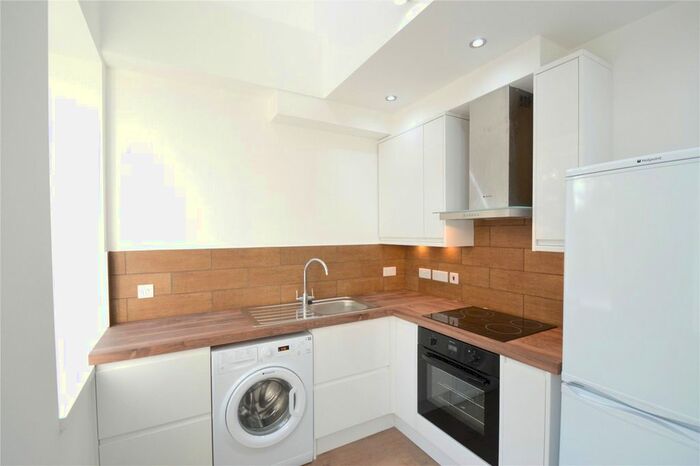 Studio To Rent In Lower Addiscombe Road, Addiscombe, Croydon, CR0