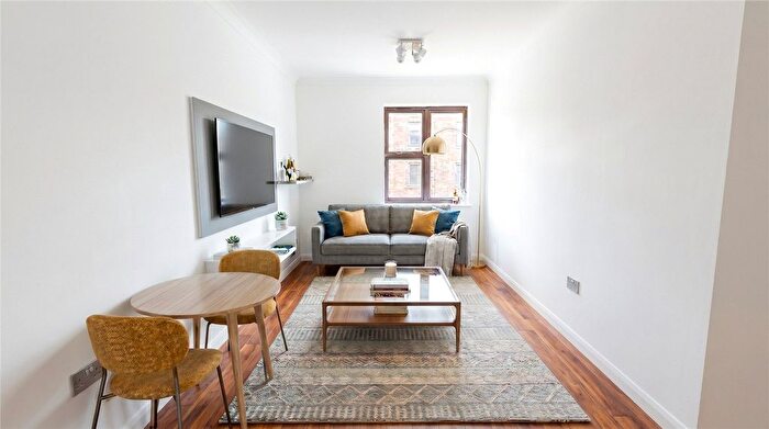 1 Bedroom Flat For Sale In Kingston Gardens, Croydon, CR0