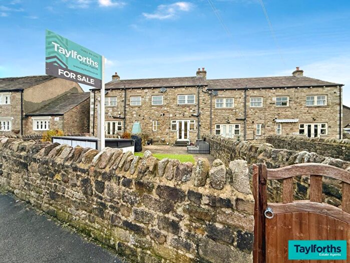 3 Bedroom Terraced House For Sale In Holly View, Barnoldswick, BB18