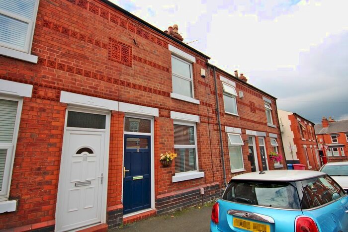 2 Bedroom Terraced House To Rent In Chapel Lane, Stockton Heath, Warrington, WA4