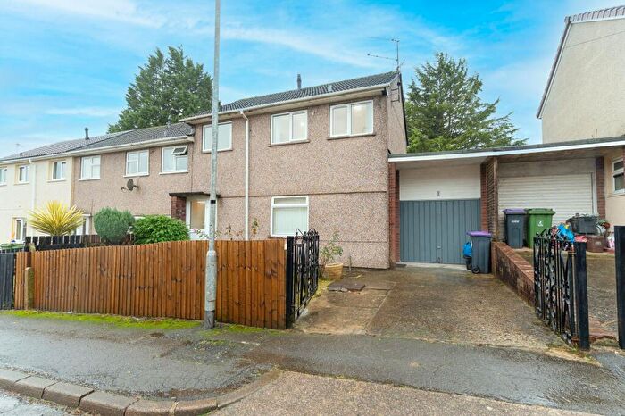 2 Bedroom Property For Sale In Burns Lane, St. Dials, NP44