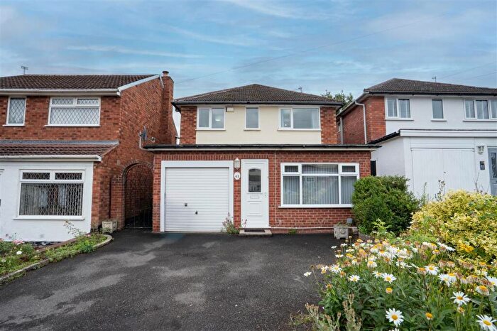 3 Bedroom Detached House To Rent In Rowney Croft, Birmingham, B28