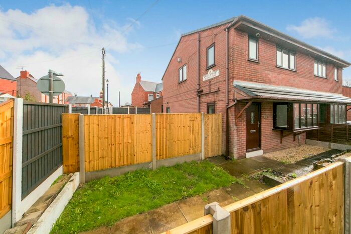 3 Bedroom Semi-Detached House For Sale In High Street, Rhosllanerchrugog, Wrexham, LL14