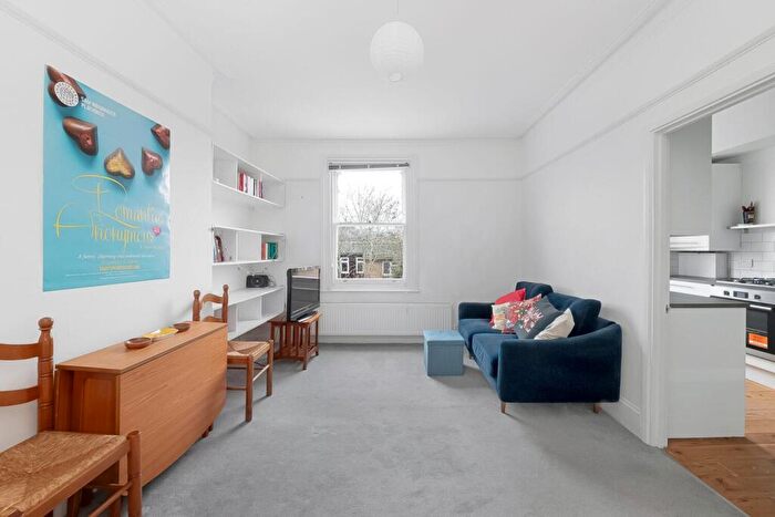 2 Bedroom Apartment For Sale In Venner Road, Sydenham, London, SE26
