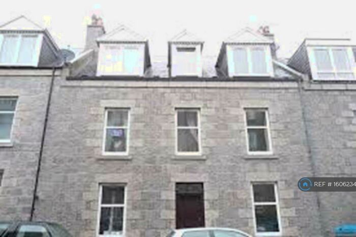 1 Bedroom Flat To Rent In Ashvale Place, Aberdeen, AB10