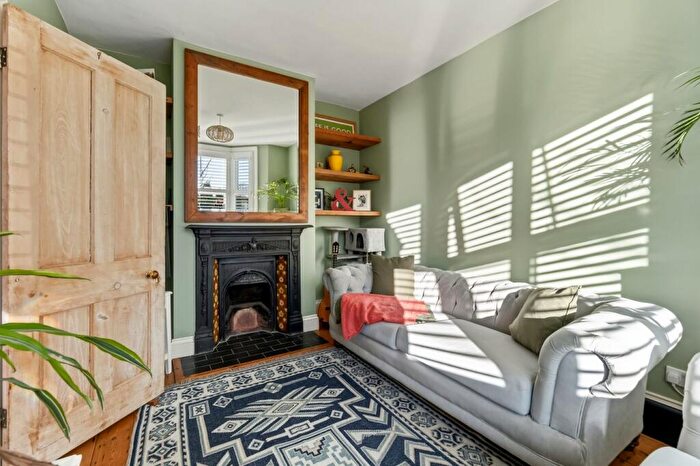 3 Bedroom Terraced House For Sale In St Johns Road, Redhill, RH1