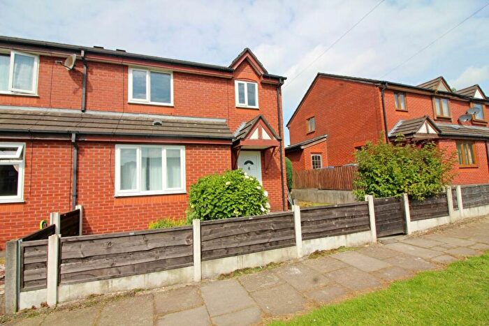 3 Bedroom Semi-Detached House To Rent In Spinney Drive, Bury, BL9