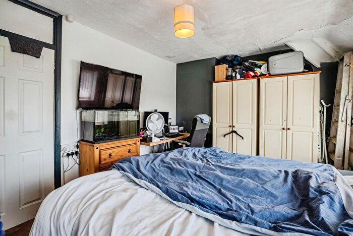 3 Bedroom End Of Terrace House For Sale In Hinton Crescent, Hereford, HR2