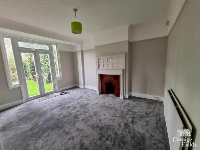 4 Bedroom Property To Rent In Lavender Hill, Enfield, EN2