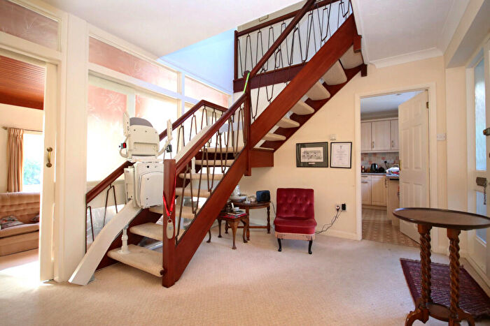 4 Bedroom Detached House For Sale In Studland Drive, Milford On Sea, SO41