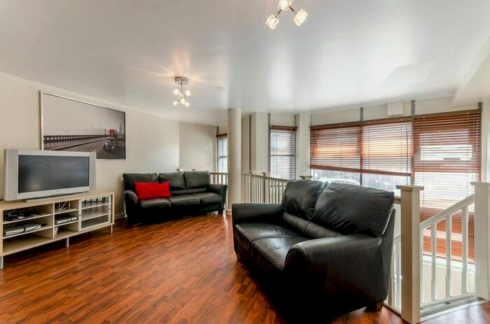 1 Bedroom Flat To Rent In Drayton Park, Arsenal, London, N5