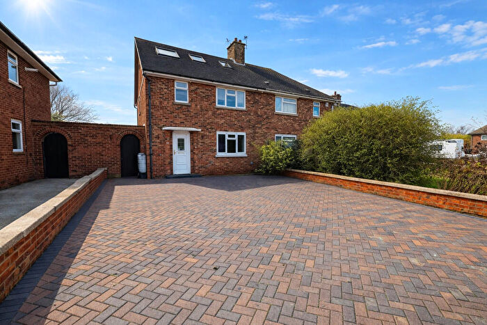 3 Bedroom Semi-Detached House For Sale In Williams Road, Shoreham-by-Sea, BN43