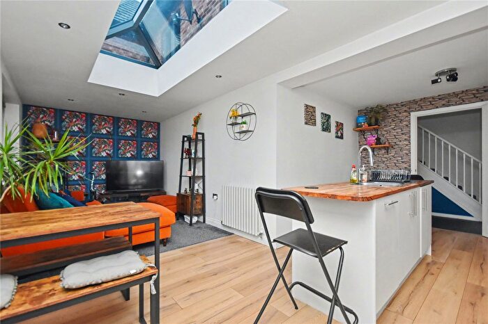 3 Bedroom Semi-detached House For Sale In Redpoll Drive, Allerton Bywater, Castleford, West Yorkshire, WF10