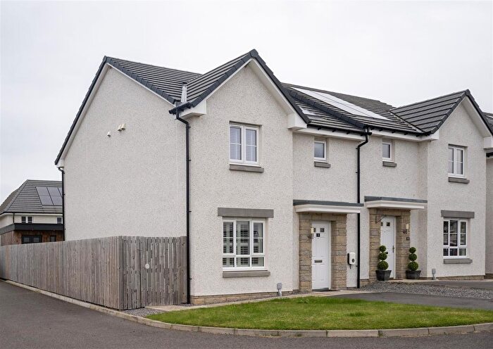 3 Bedroom Semi Detached House For Sale In Stuart Grove, Stratton, Inverness, IV2