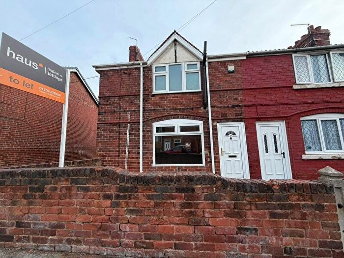 2 Bedroom End Of Terrace House To Rent In Carlyle Road, Carlyle Road, Maltby, Rotherham, S66