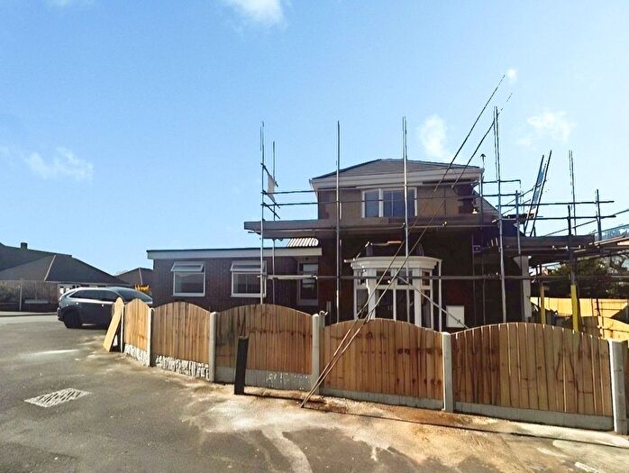 3 Bedroom Detached House To Rent In Grosvenor Road, Bircotes, Doncaster, Nottinghamshire, DN11