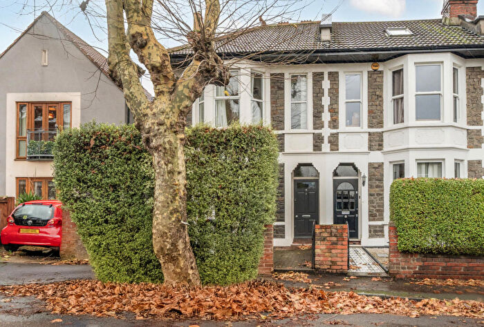 3 Bedroom End Of Terrace House For Sale In Lawn Avenue, Fishponds, Bristol, BS16