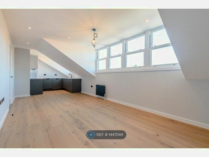 1 Bedroom Flat To Rent In Glenhaven Avenue, Borehamwood, WD6