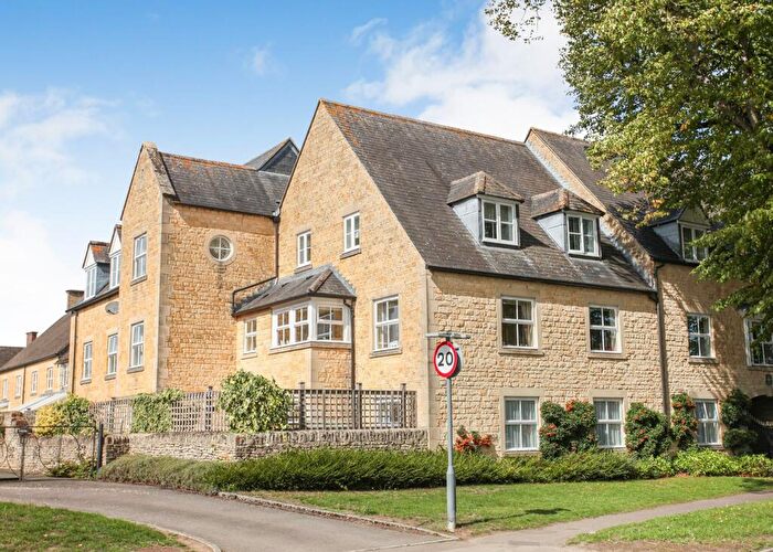 2 Bedroom Flat For Sale In University Farm, Moreton-in-Marsh, Gloucestershire., GL56