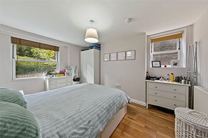 1 Bedroom Flat For Sale In Church Road, Richmond, TW9