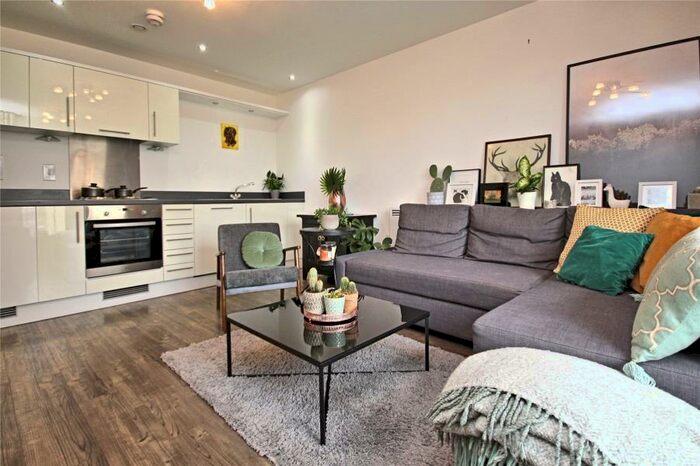 1 Bedroom Apartment To Rent In Woking, GU22