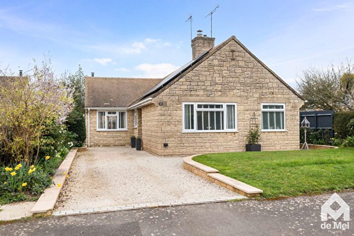 3 Bedroom Bungalow For Sale In St. Margarets Drive, Alderton, GL20