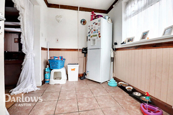 3 Bedroom End Of Terrace House For Sale In Llewellyn Avenue, Cardiff, CF5