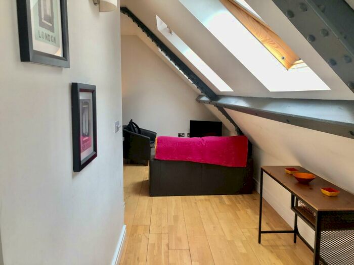 2 Bedroom Apartment To Rent In Langley Building, M1