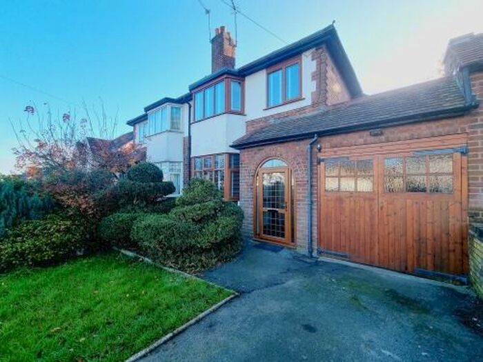 3 Bedroom Semi-Detached House To Rent In Grosvenor Road, Leamington Spa CV31